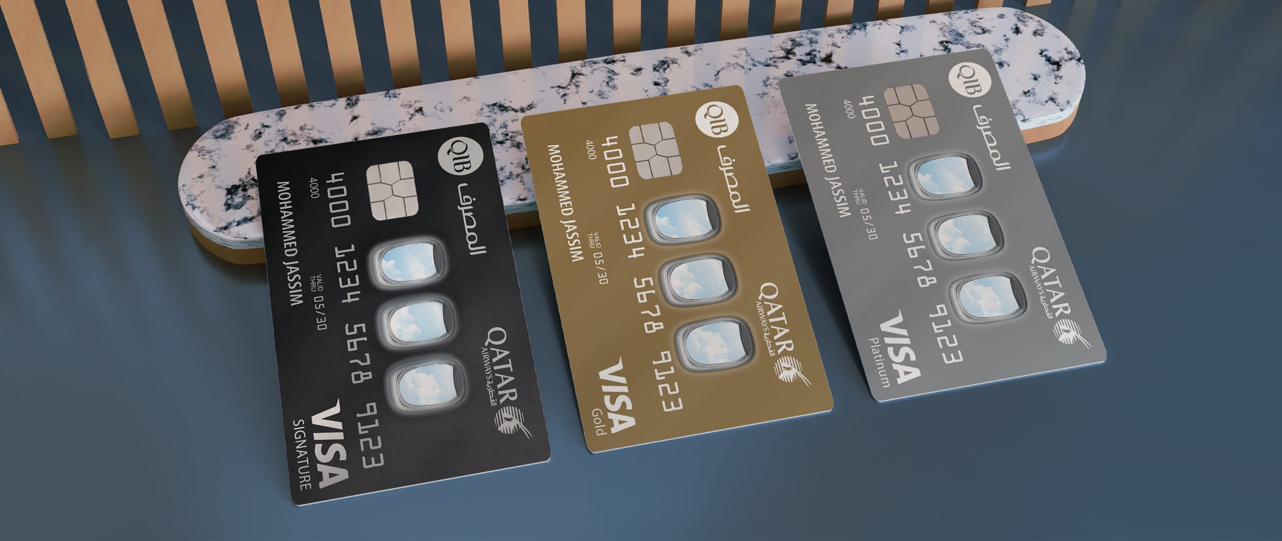 Banner displaying airline co‑branded card options.